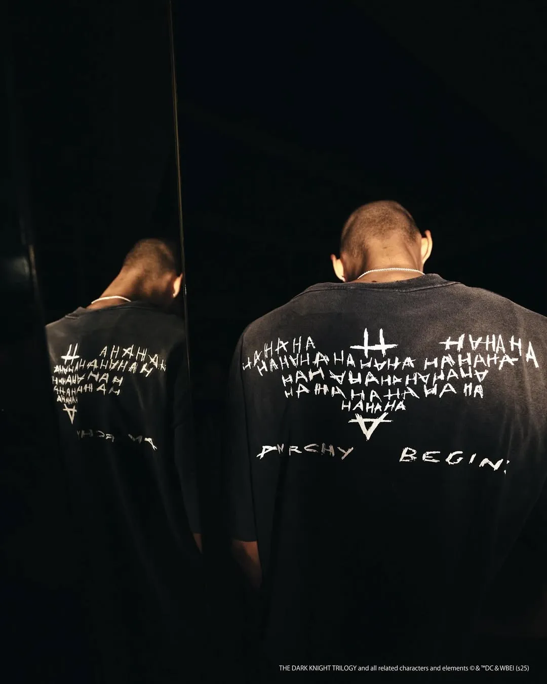 ⚠️This season’s most important Batman-Joker IP collaboration SAINT Mxxxxxx × The Dark Knight BTM_SS TEE /DARKNIGHT/BLK Dark Knight co-branded Joker Dark Knight TEE Washed black S-XL Top-notch printing technology Vector-level replica of the original details Asut ready-made garment dyeing Ma Liu fading Re-washing to make the old Authentic proofing Custom-woven correct main mark Washing mark The difference is shown in the picture and made.